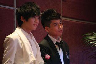 吃瓜两兄弟解说娱乐圈,吃瓜两兄弟的麻辣解说  第3张